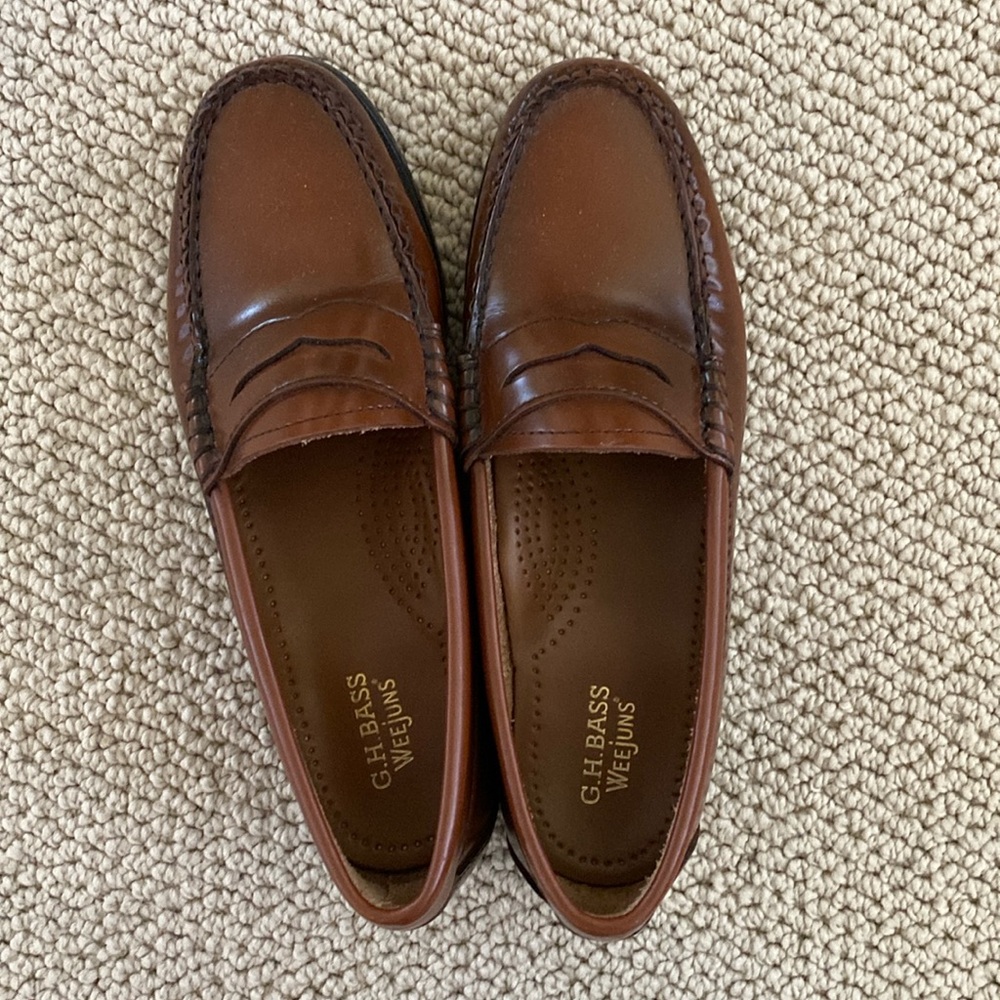 G.H. Bass Weejuns, sz 6